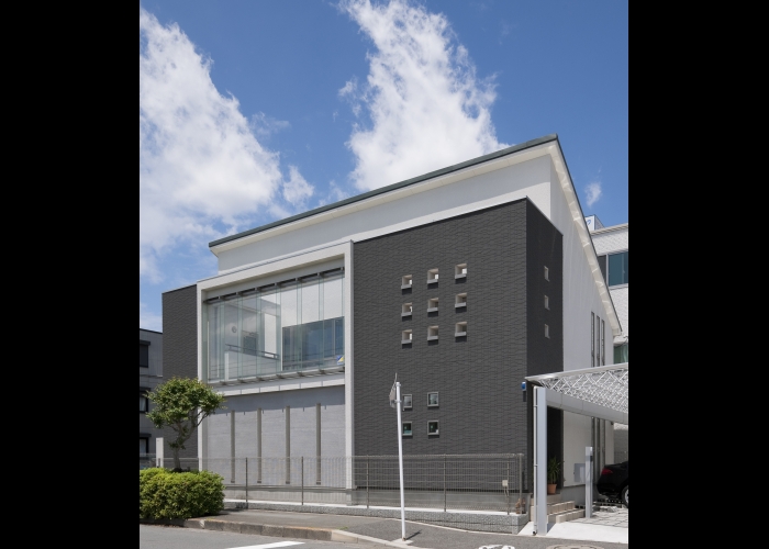東京ならではの厳しい制約にも対応。防犯やプライバシーにも配慮した住まい。