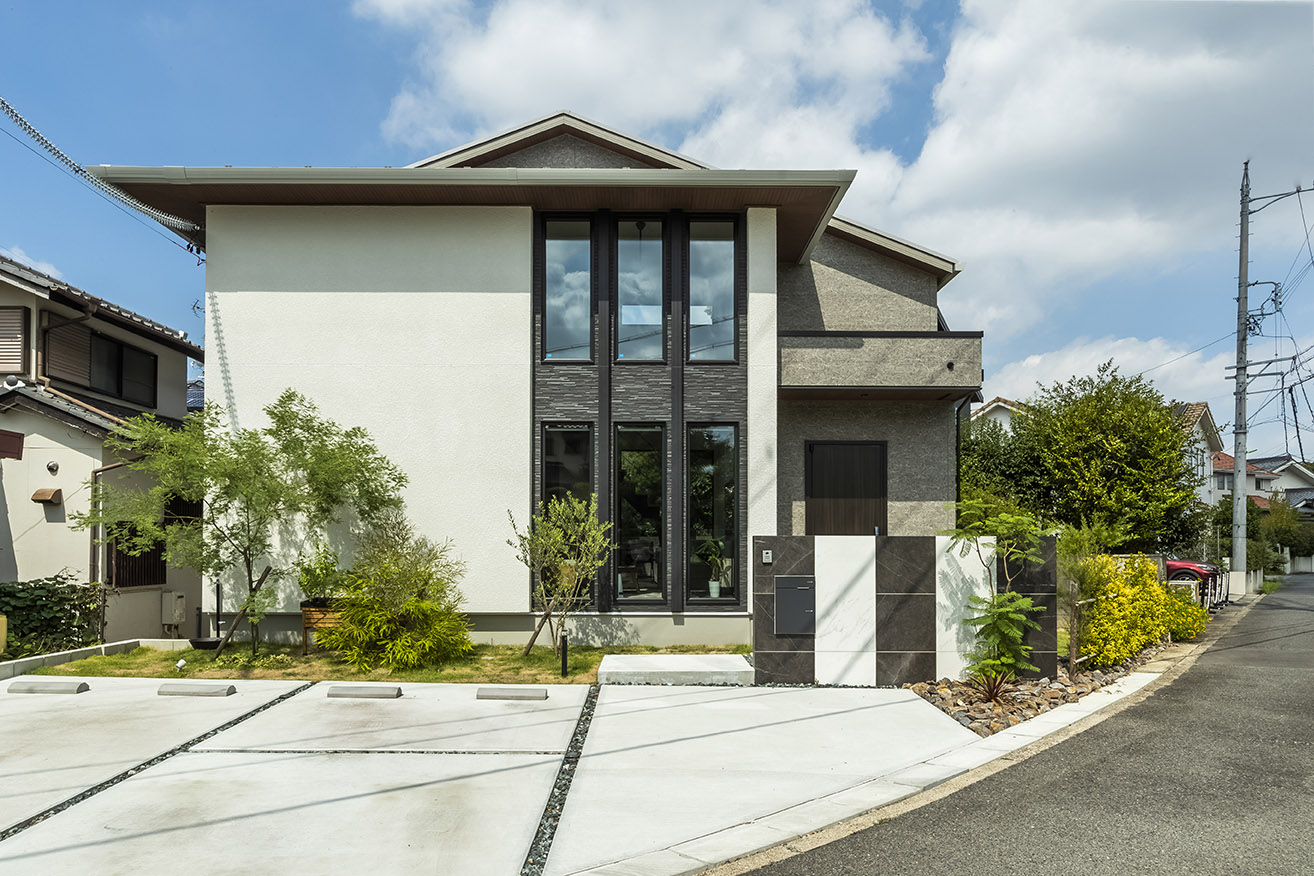 開放感と光に包まれる住まい