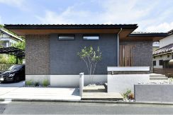 シンプルな美しさが際立つ和モダンの外観